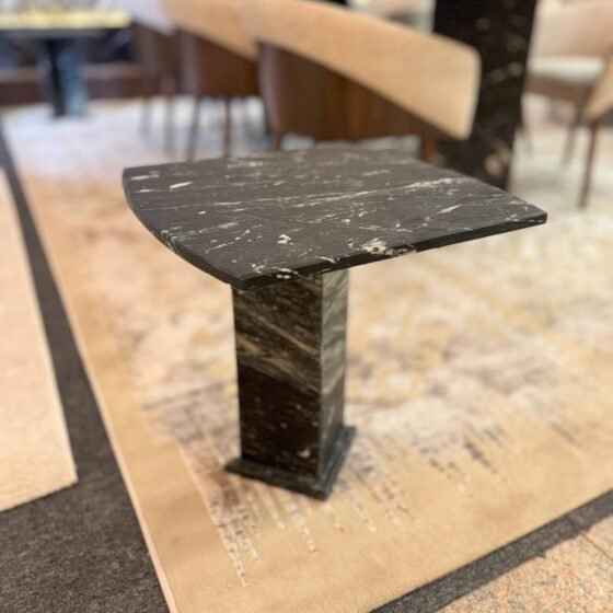 طاولة خدمة من الرخام الإيطالي Black 3D